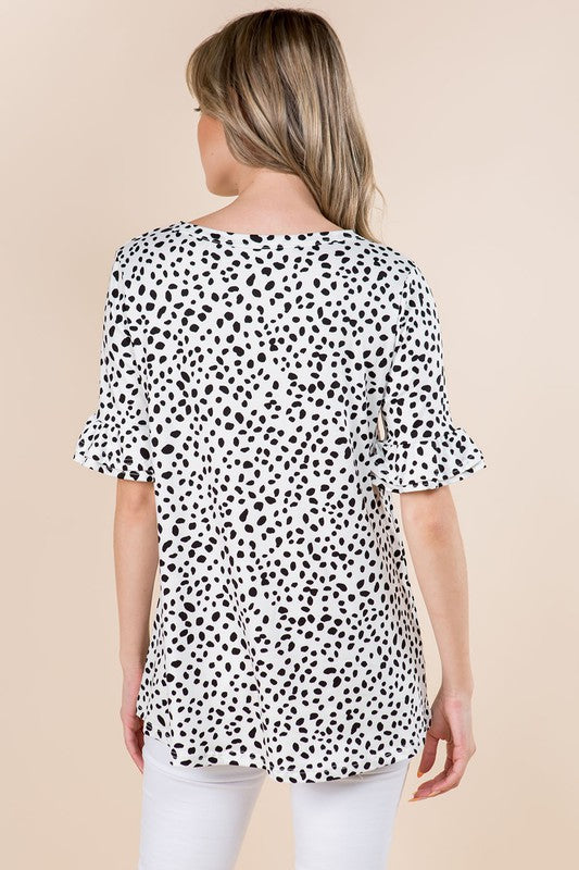 Ruffled Sleeve Print Tunic Top Plus - Ivory